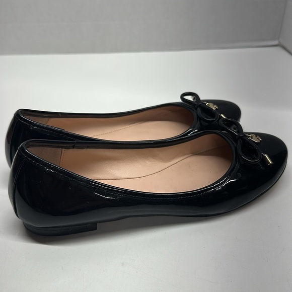 Kate Spade Willa Ballet Flats Shoes Shiny Patent Leather Bow Charm Black Size 7 - Picture 4 of 10